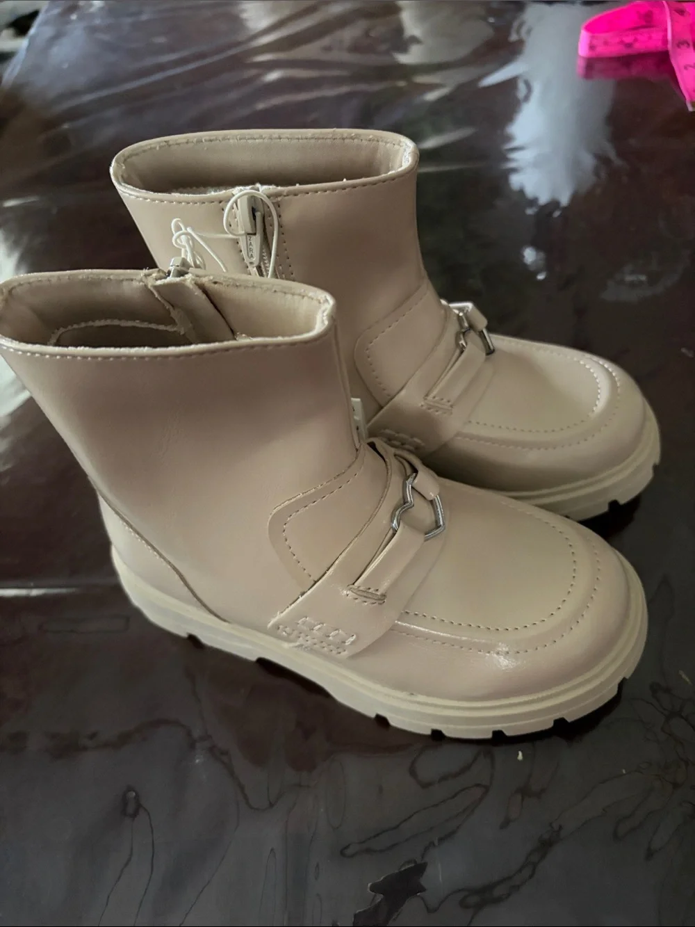 Zara chic cream